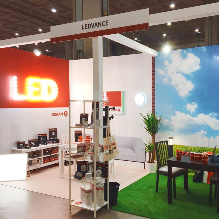 Lo stand allestito per Ledvance Osram - copiaincolla