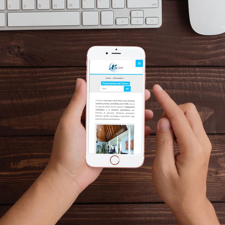 Sito web in versione mobile per Xray One - copiaincolla